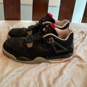 Air Jordan Bread Retro 4